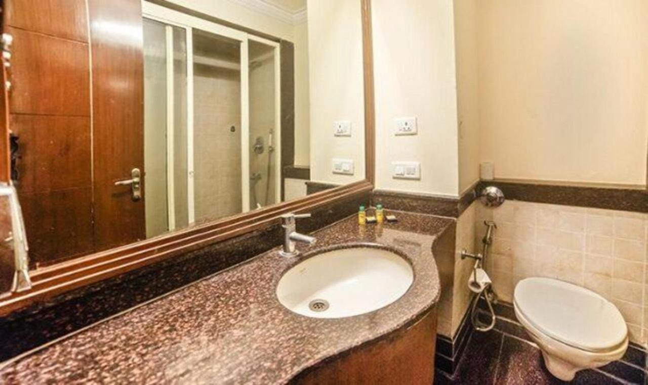 Fabhotel Bmk Grand New Delhi Exteriör bild