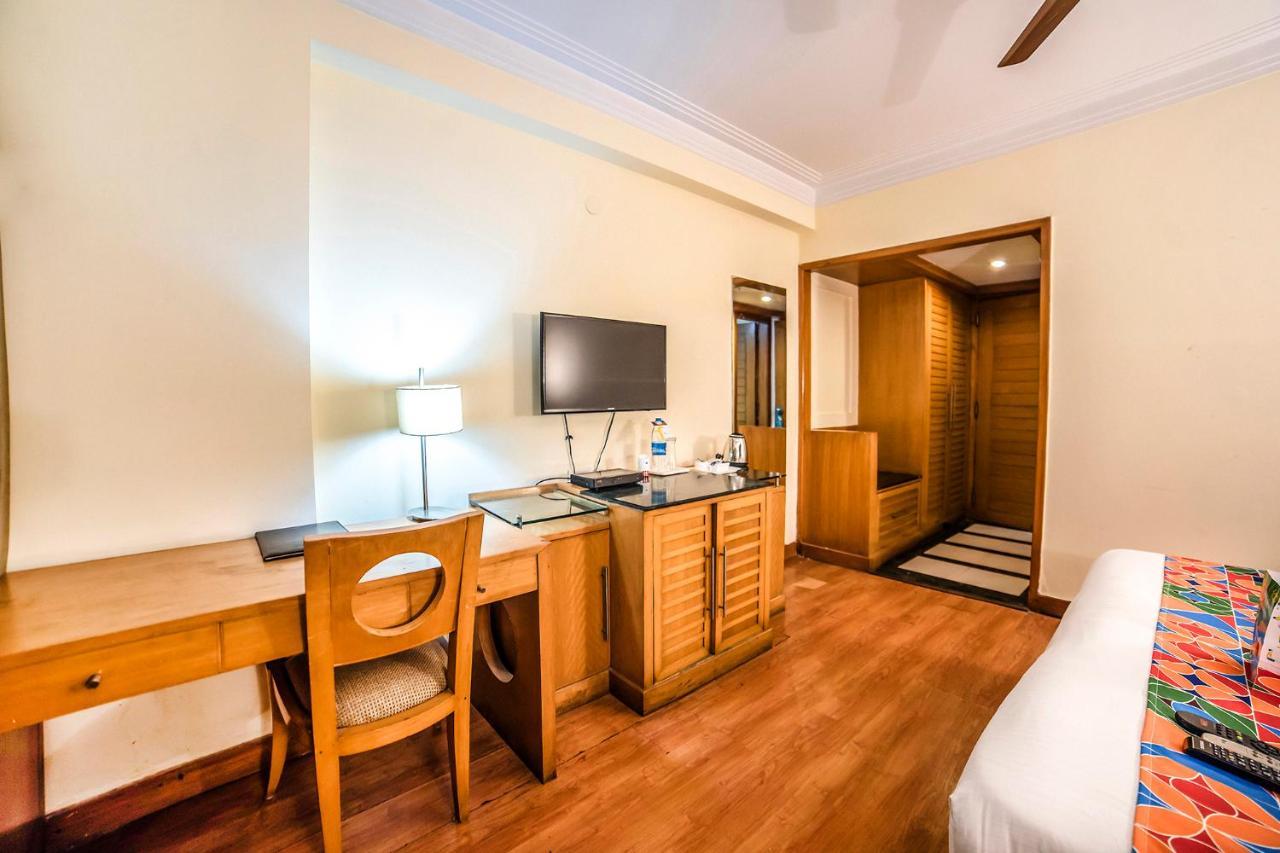 Fabhotel Bmk Grand New Delhi Exteriör bild