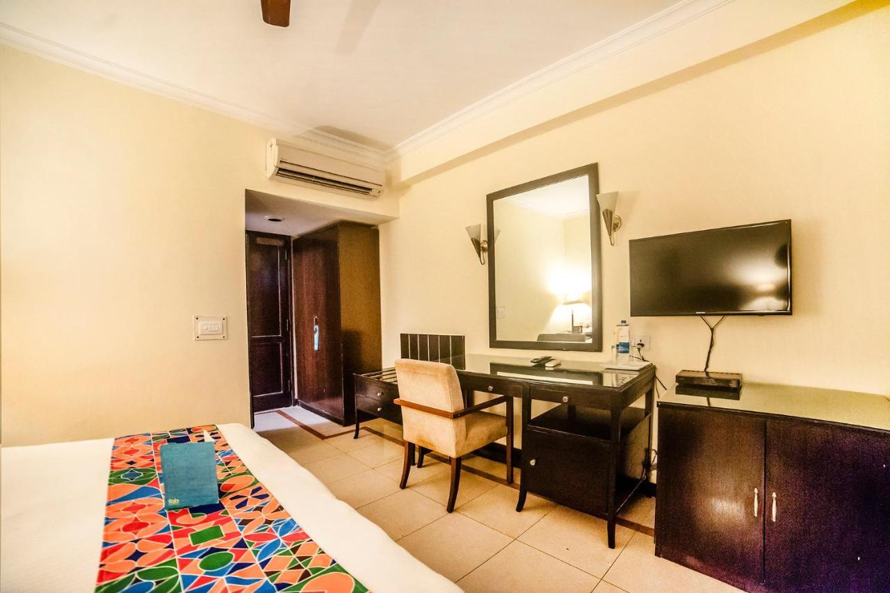 Fabhotel Bmk Grand New Delhi Exteriör bild